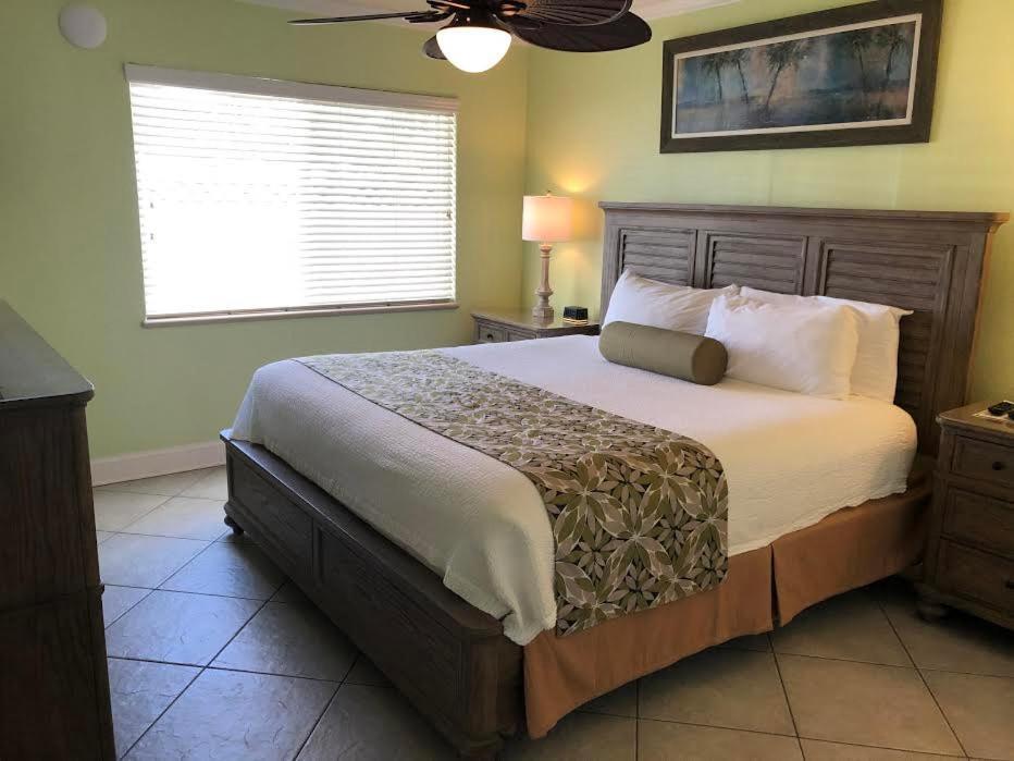 Tropical Beach Resorts - Sarasota Siesta Key Bagian luar foto