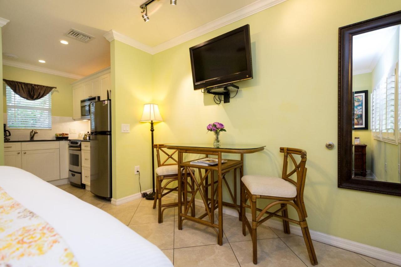 Tropical Beach Resorts - Sarasota Siesta Key Bagian luar foto