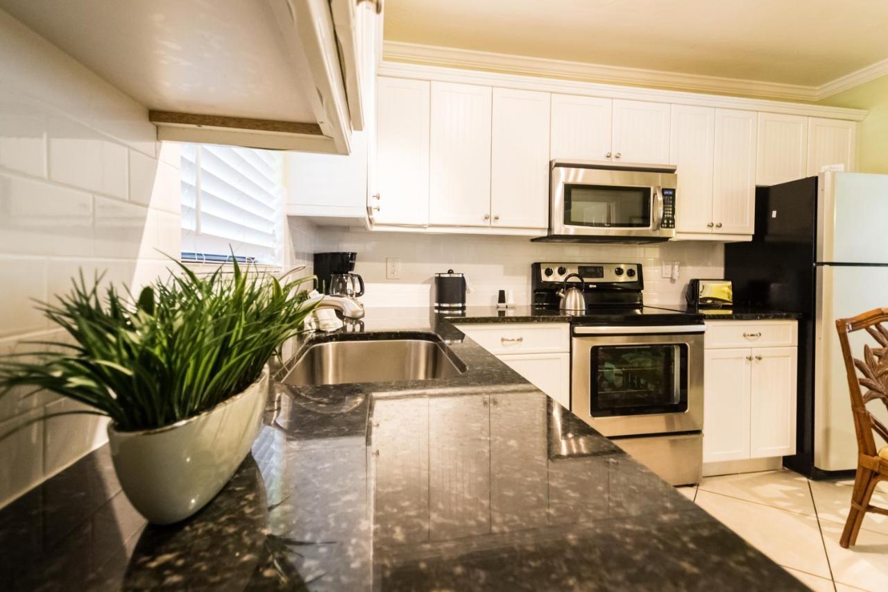 Tropical Beach Resorts - Sarasota Siesta Key Bagian luar foto